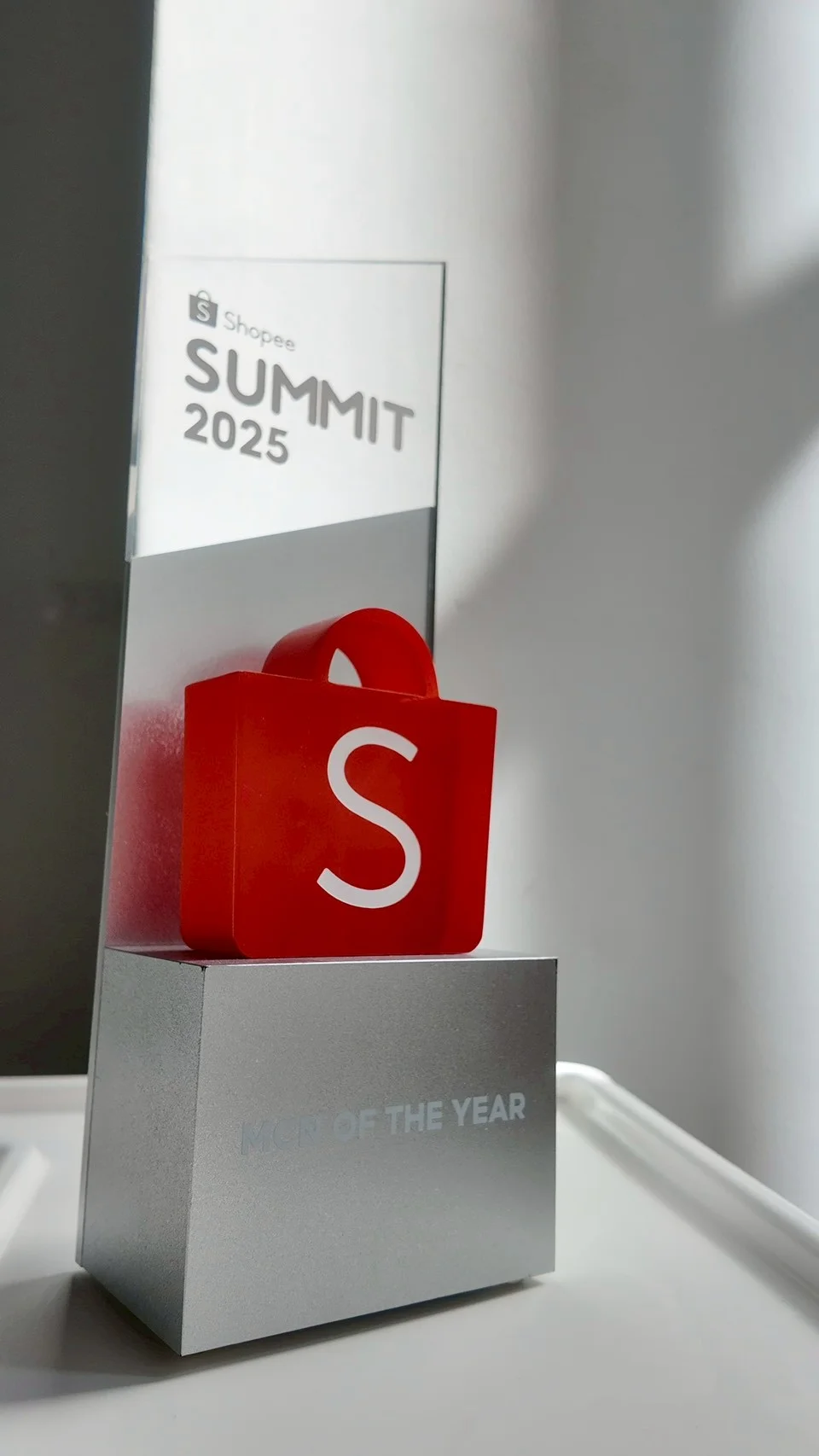 Shopee Summit 2025 MCN of The Year Award Trophy